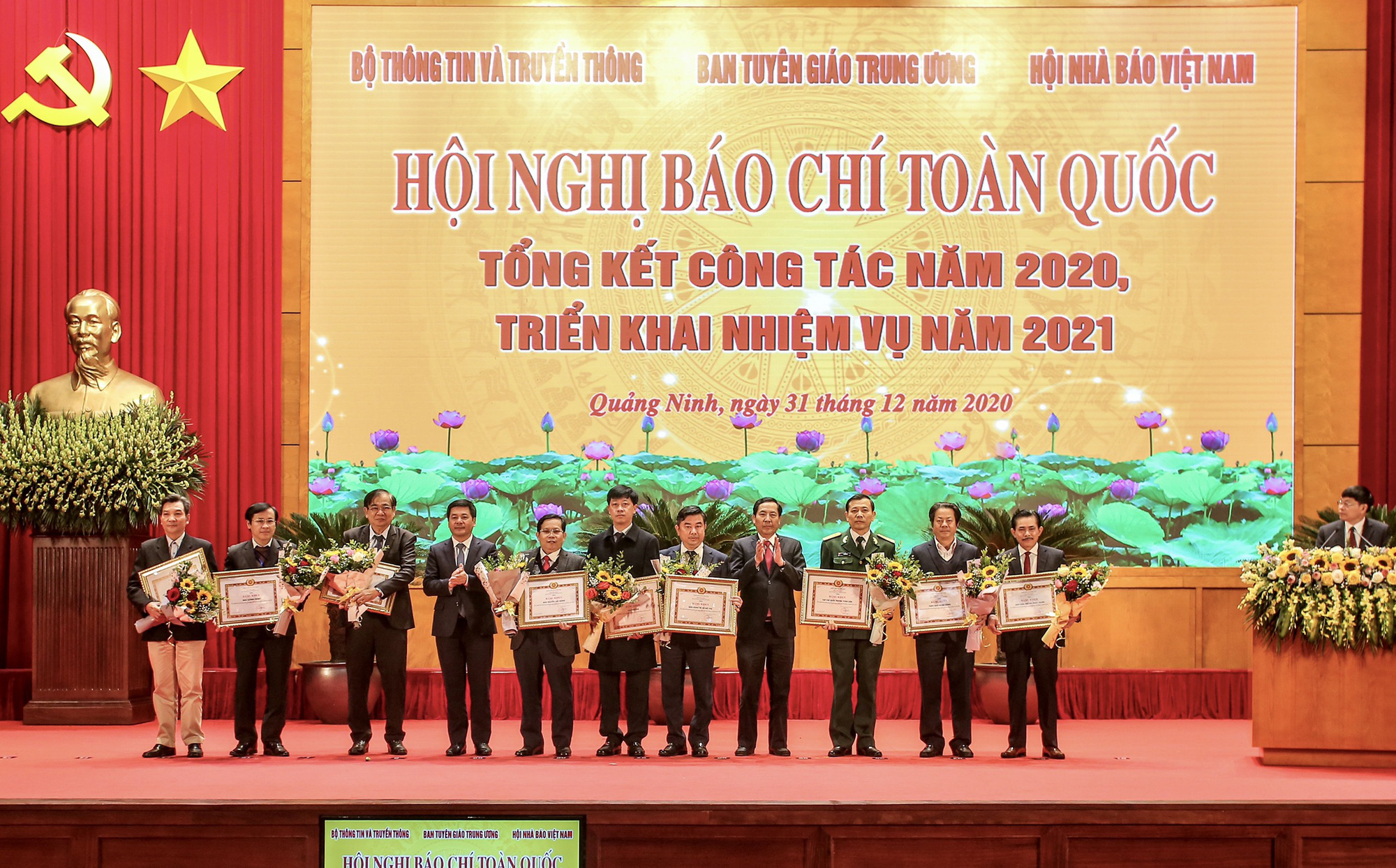 Năm 2020, sứ mệnh của người làm báo được thể hiện rõ nét - Ảnh 3.