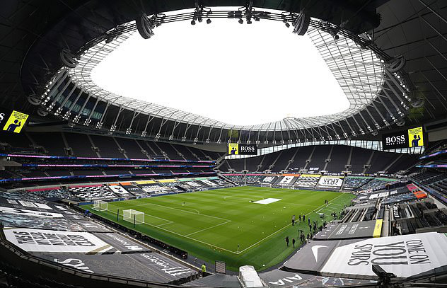 Tottenham bị hủy trận, Liverpool rơi điểm kh&oacute; ngờ trước Newcastle - Ảnh 2.