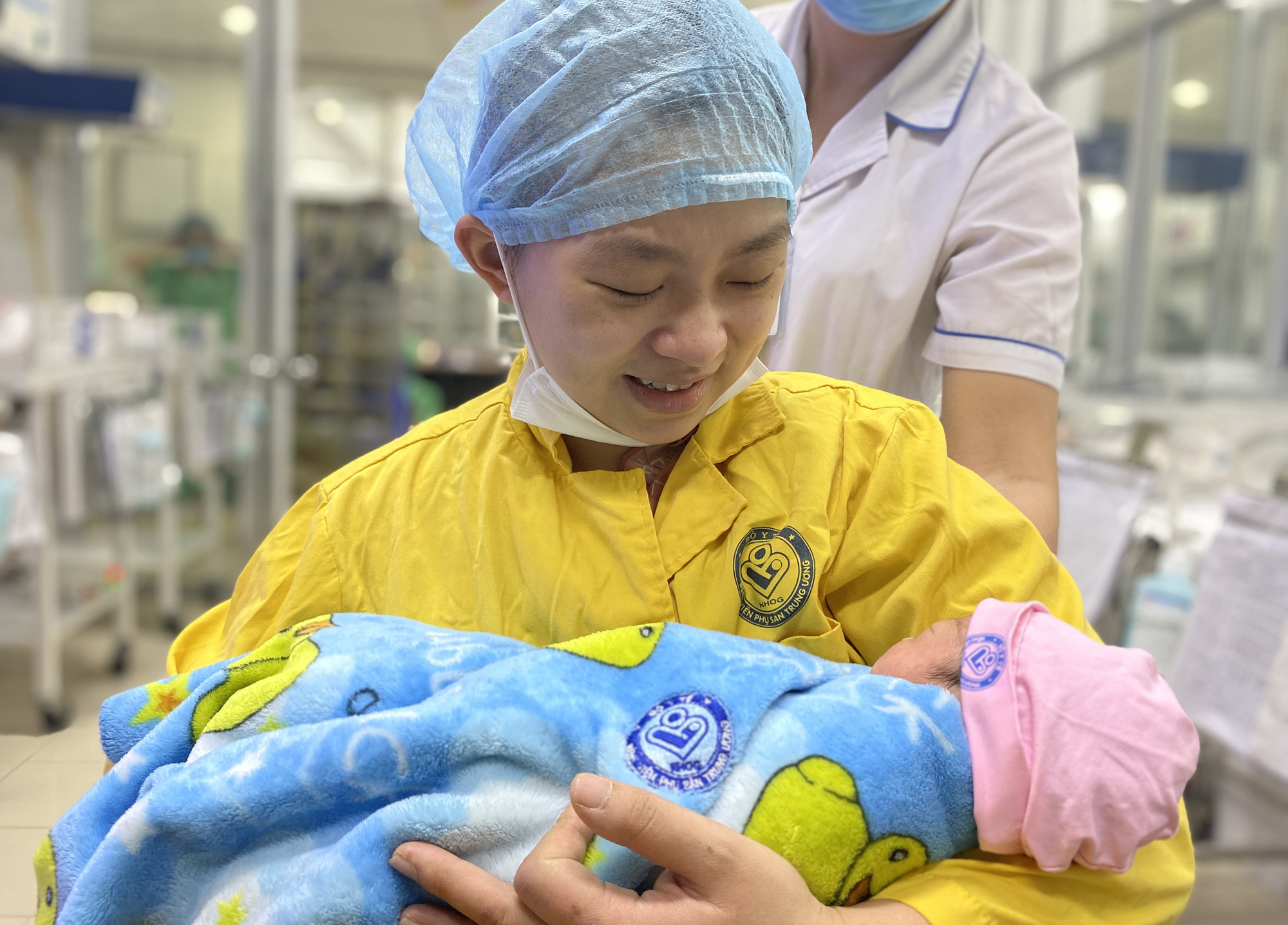 Cứu sống sản phụ trẻ mang thai 30 tuần bị tai nạn giao thông
