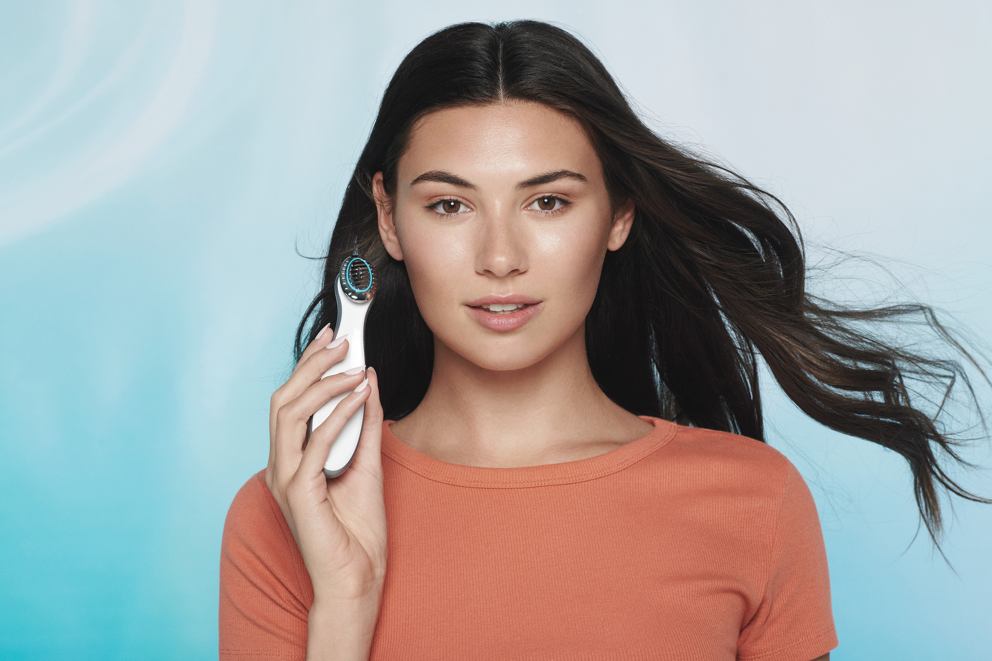 Nu Skin Việt Nam giới thiệu thiết bị làm đẹp mới
