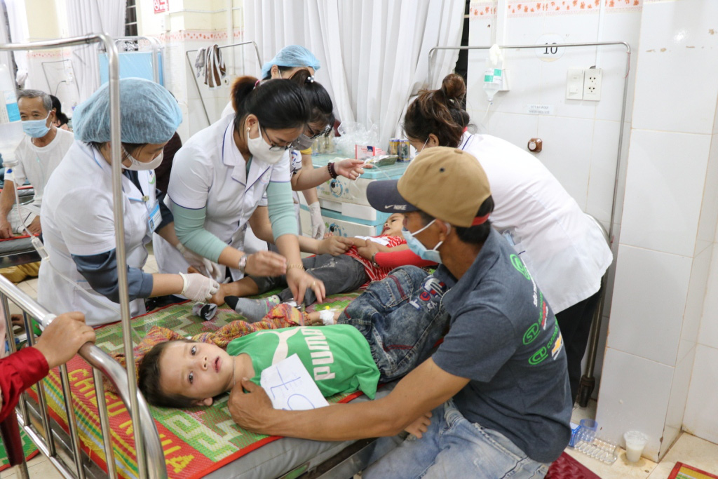 Sở Y tế Gia Lai thông tin vụ ăn xôi từ thiện, nhập viện tập thể