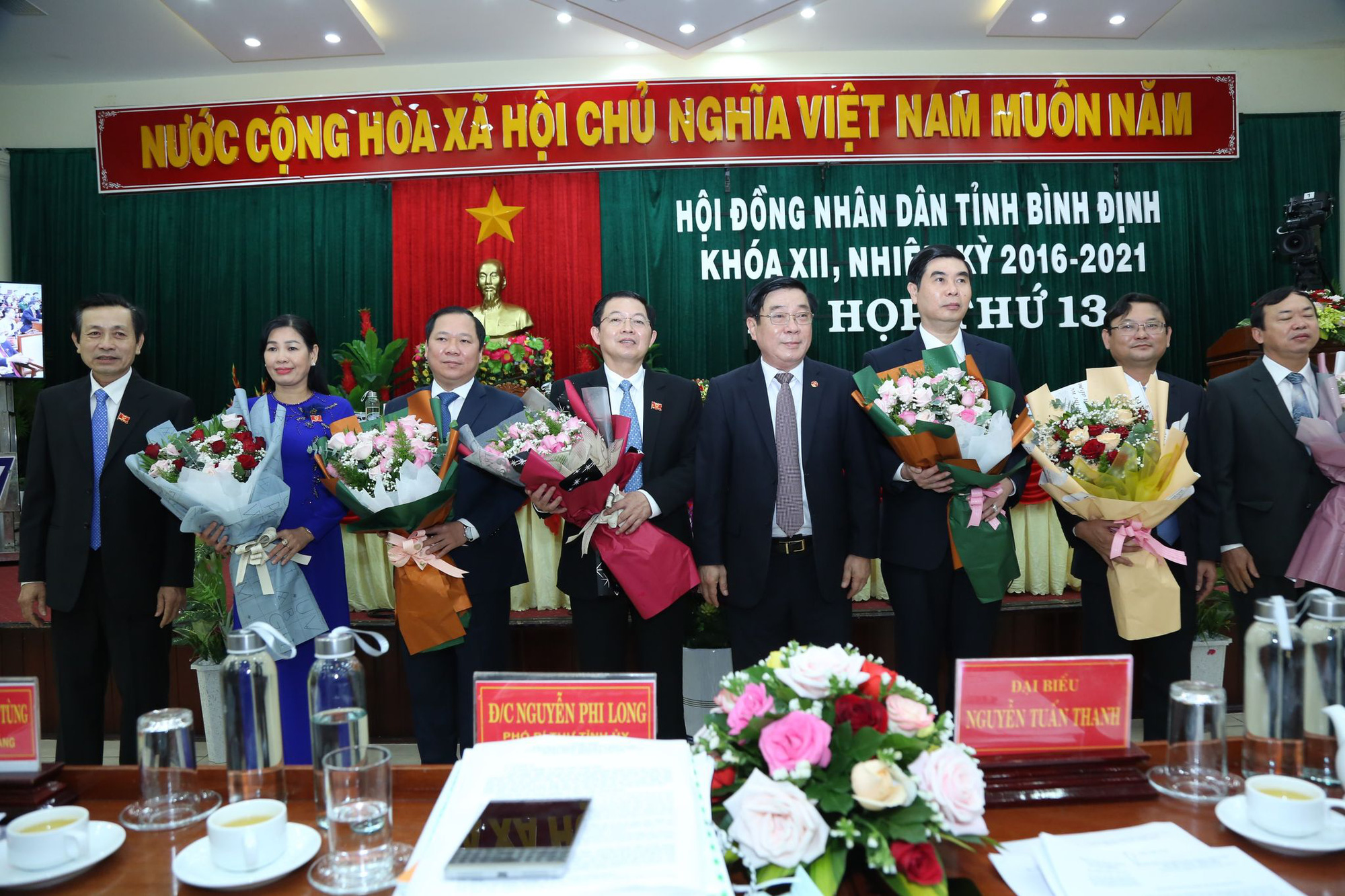 B&igrave;nh Định c&oacute; t&acirc;n Chủ tịch HĐND v&agrave; Chủ tịch UBND tỉnh - Ảnh 2.