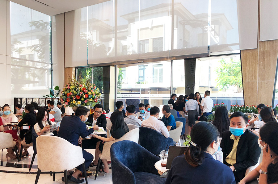 Verosa Park Khang Điền: &ldquo;Sở hữu nh&agrave; sang &ndash; Gi&aacute;ng sinh rinh qu&agrave;&rdquo; - Ảnh 1.