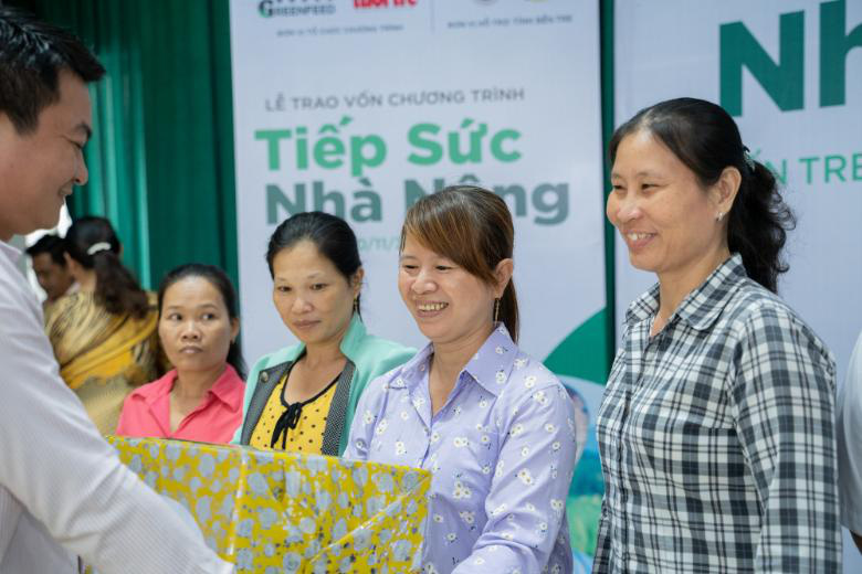 GREENFEED c&ugrave;ng &ldquo;Tiếp Sức Nh&agrave; N&ocirc;ng&rdquo; trao nguồn sức mạnh đến phụ nữ n&ocirc;ng th&ocirc;n - Ảnh 4.