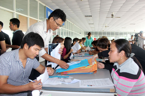 Đồng Nai: Tăng cường kết nối việc l&agrave;m cuối năm - Ảnh 1.