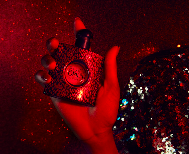 Yves Saint Laurent ra mắt bộ sưu tập giới hạn m&ugrave;a lễ hội 2020 - Ảnh 1.