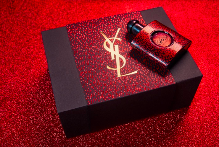 Yves Saint Laurent ra mắt bộ sưu tập giới hạn m&ugrave;a lễ hội 2020 - Ảnh 3.