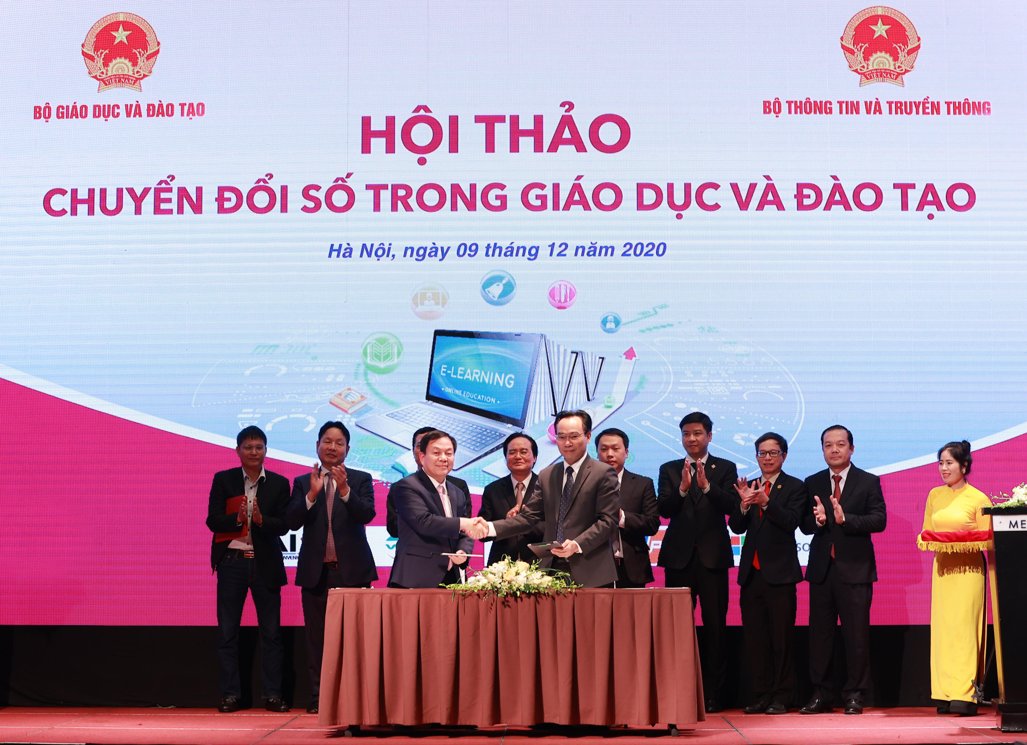 Viettel và Bộ GD-ĐT hợp tác chuyển đổi số ngành giáo dục và đào tạo - Ảnh 1.