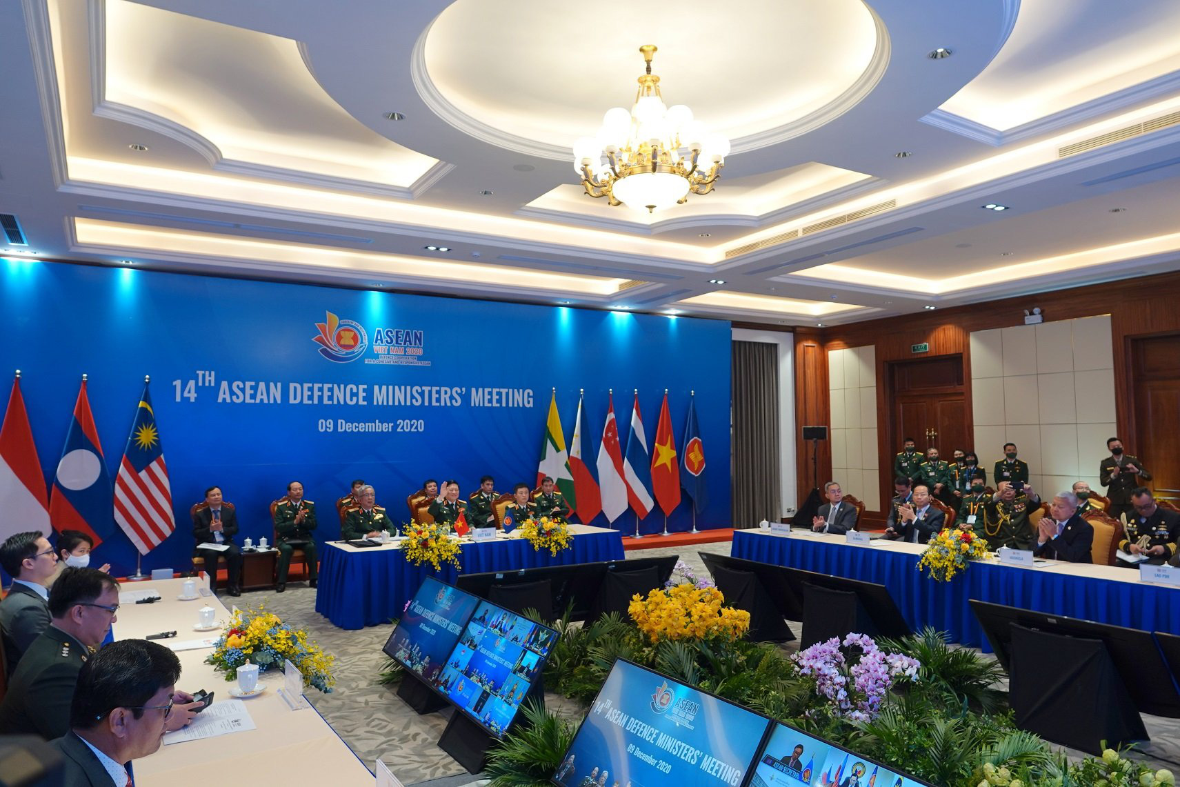 Bộ trưởng Quốc phòng ASEAN nhấn mạnh cam kết về Biển Đông - Ảnh 4.