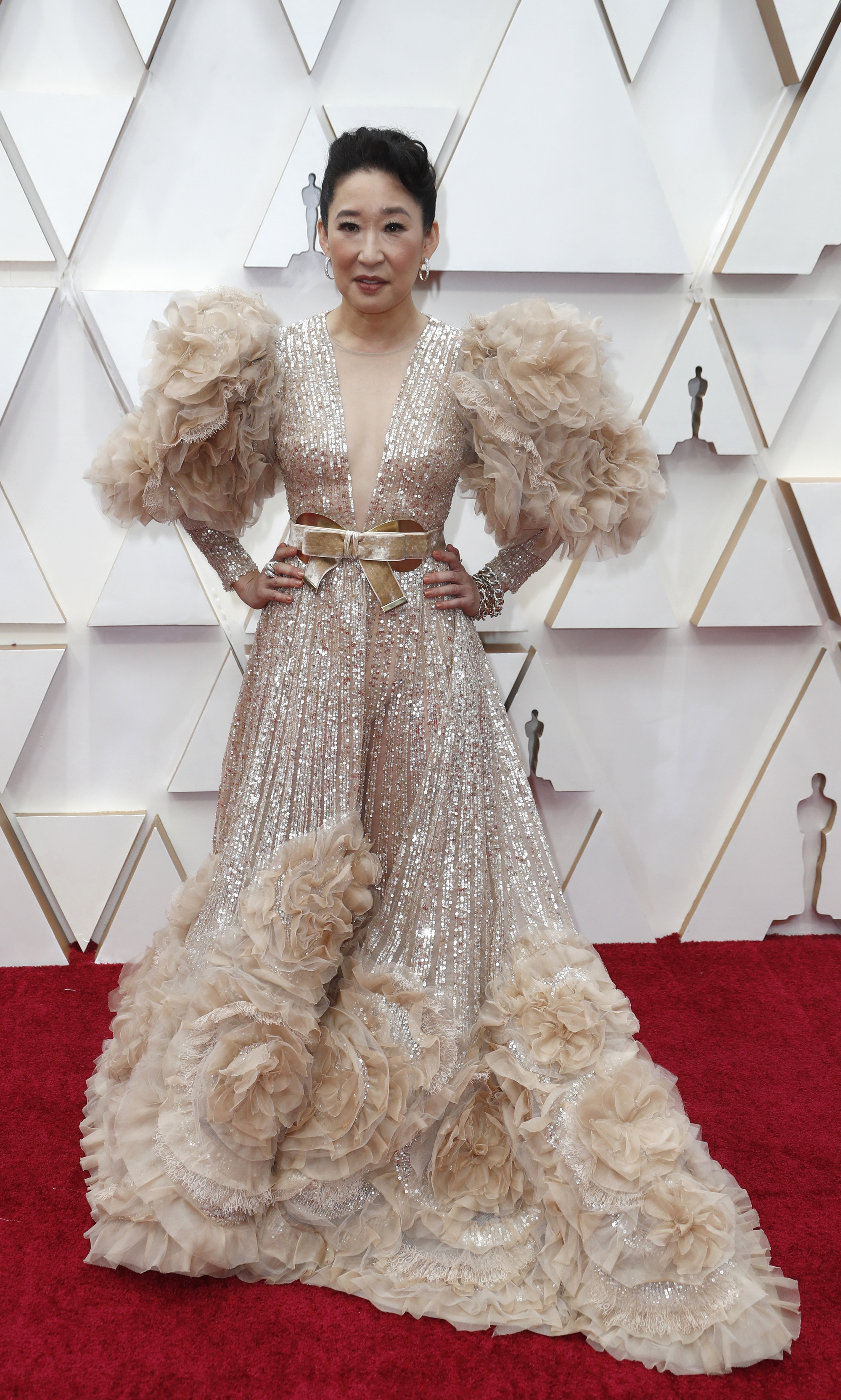2020-02-10T000328Z_401612056_HP1EG2A005SA0_RTRMADP_3_AWARDS-OSCARS