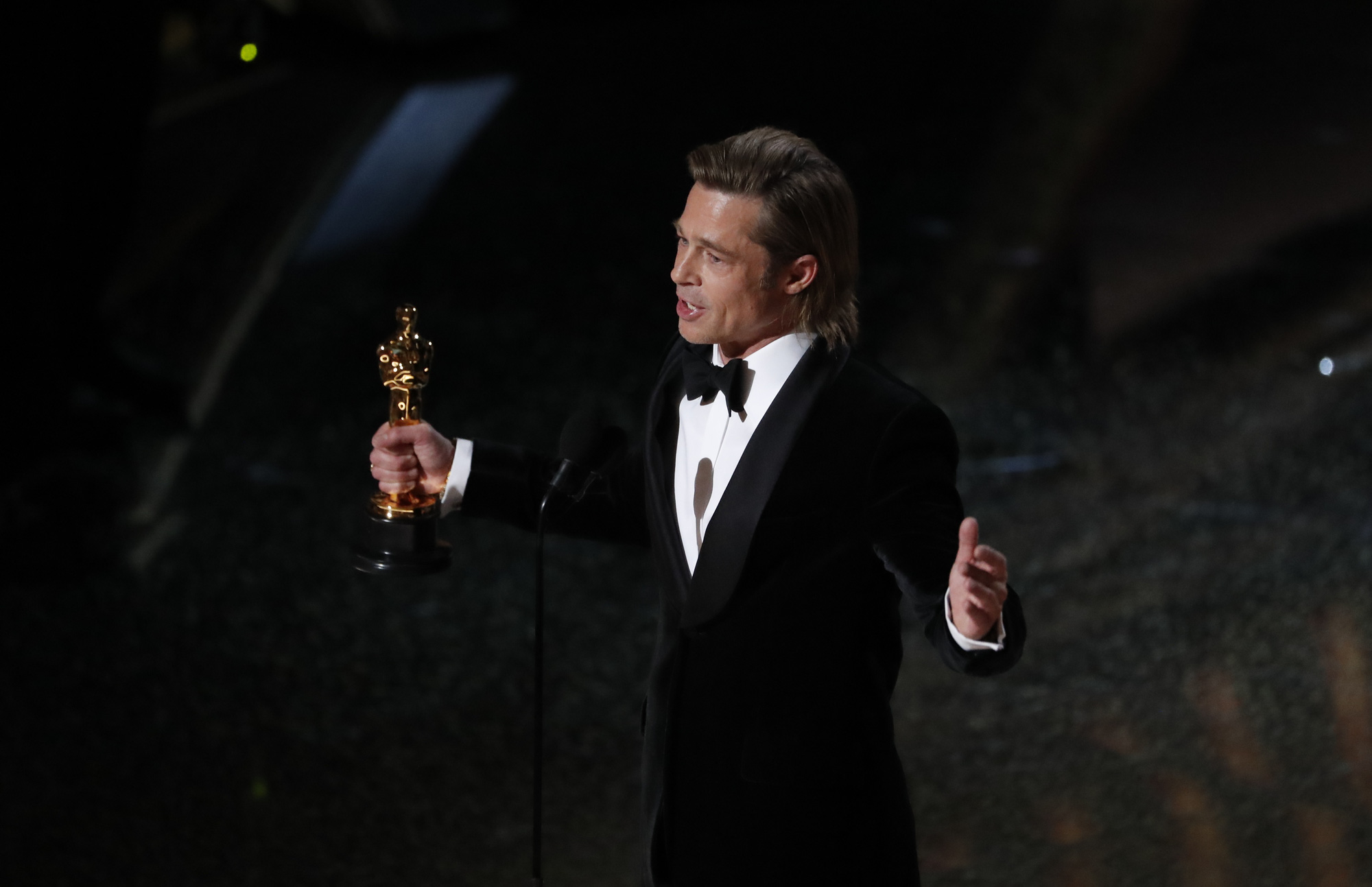 2020-02-10T012617Z_628505591_HP1EG2A03ZTLM_RTRMADP_3_AWARDS-OSCARS