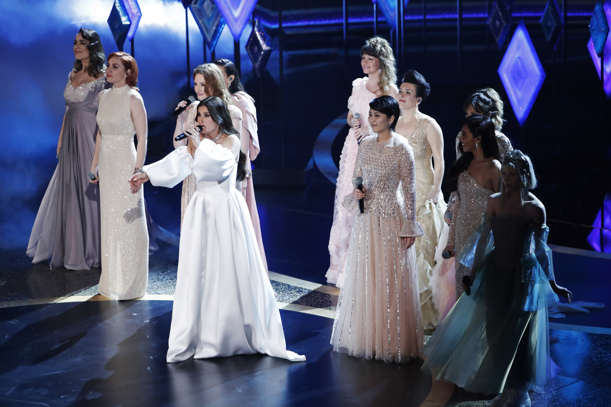 2020-02-10T013933Z_1872478768_HP1EG2A04LXND_RTRMADP_3_AWARDS-OSCARS