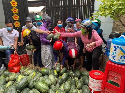 Tỏa sáng tình người