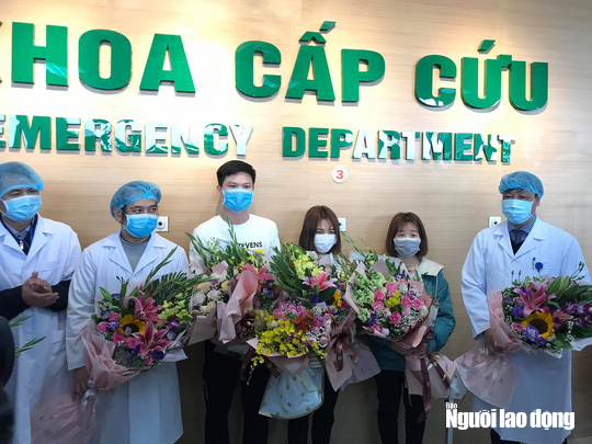 Tường thuật: 3 bệnh nh&acirc;n nhiễm virus corona xuất viện - Ảnh 5.