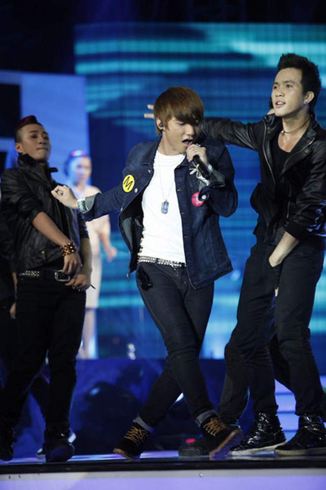 Sơn T&ugrave;ng M-TP v&agrave; loạt ca sĩ th&agrave;nh danh d&ugrave; bị loại sớm ở Vietnam Idol - Ảnh 2.