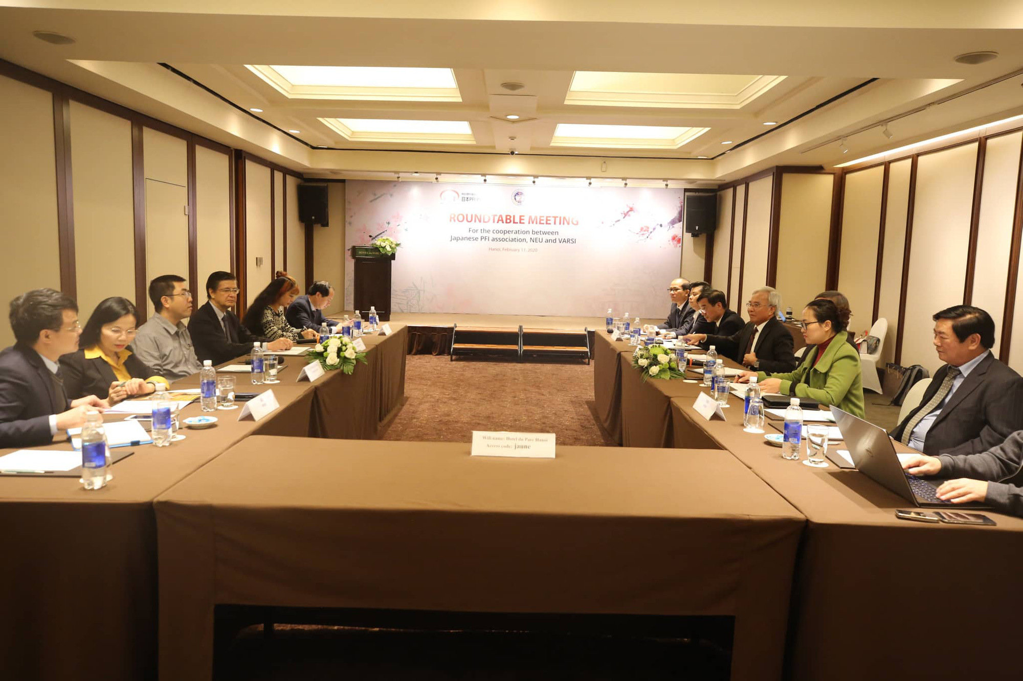 VARSI l&agrave;m việc với Hiệp hội Đầu tư t&agrave;i ch&iacute;nh tư nh&acirc;n Nhật Bản về hợp t&aacute;c c&ocirc;ng - tư - Ảnh 2.