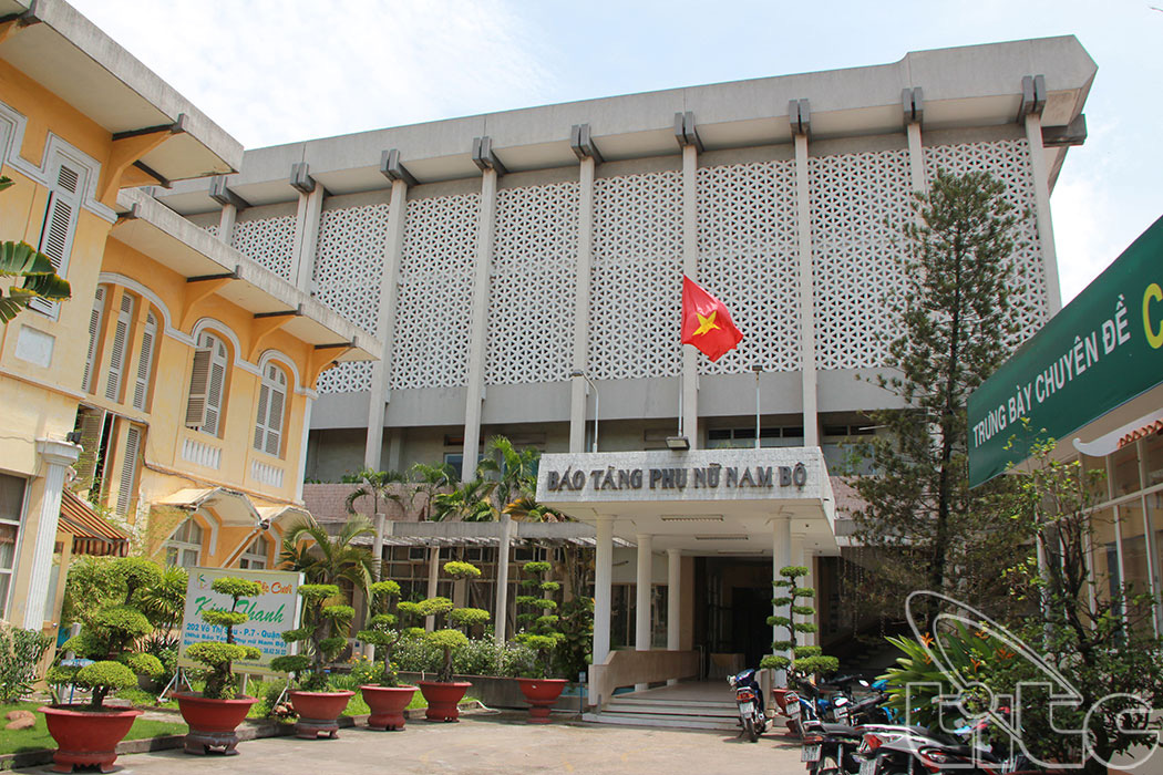 Chợ Bến Th&agrave;nh được c&ocirc;ng nhận l&agrave; điểm du lịch - Ảnh 2.