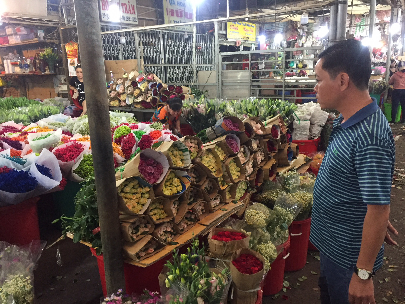 Dịch corona l&agrave;m giảm s&uacute;t thị trường hoa tươi dịp lễ T&igrave;nh nh&acirc;n 14-2 - Ảnh 3.
