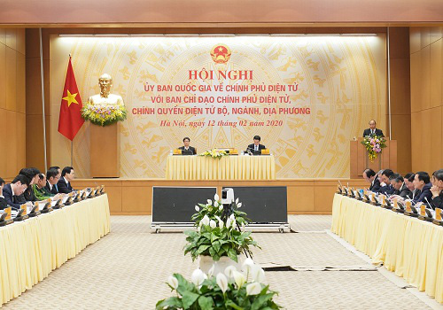 Thủ tướng: Xây dựng chính phủ điện tử, không để bộ máy phình ra, thủ tục phức tạp hơn - Ảnh 2.