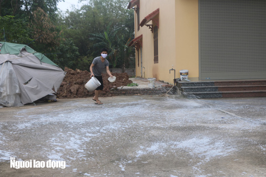 Cuộc sống của người d&acirc;n x&atilde; Sơn L&ocirc;i trong ng&agrave;y đầu bị c&aacute;ch ly bởi dịch Covid-19 - Ảnh 7.