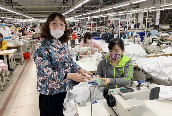 Hà Nội: Chú trọng an toàn vệ sinh bữa ăn công nhân