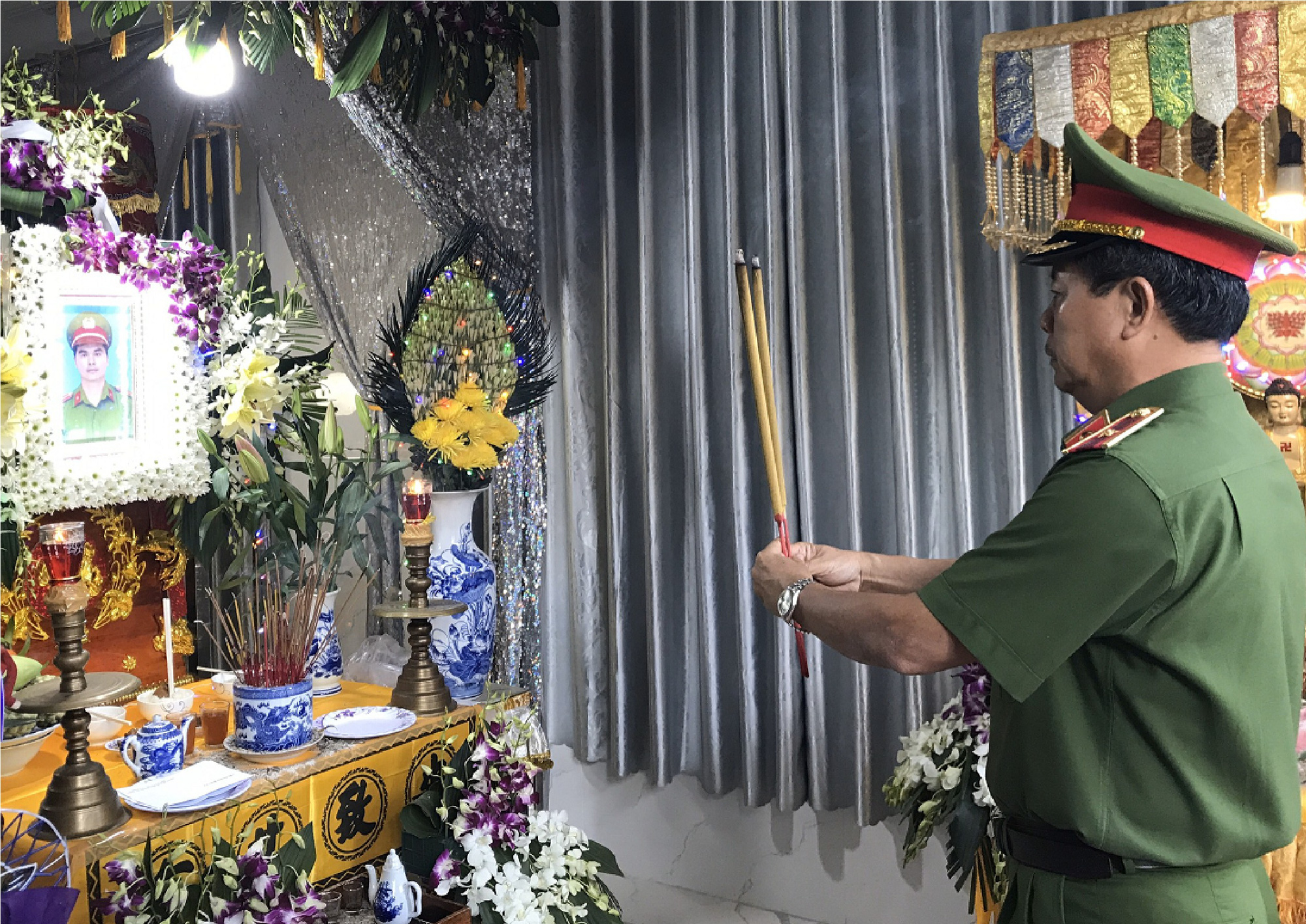 Đối tượng t&ocirc;ng tử vong CSGT ở H&oacute;c M&ocirc;n d&iacute;nh tội g&igrave;? - Ảnh 1.