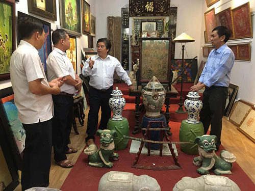 Người thắp lửa đam mê cổ vật