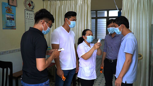 Học sinh, sinh viên tiếp tục nghỉ học đến hết tháng 2 để ngừa dịch bệnh