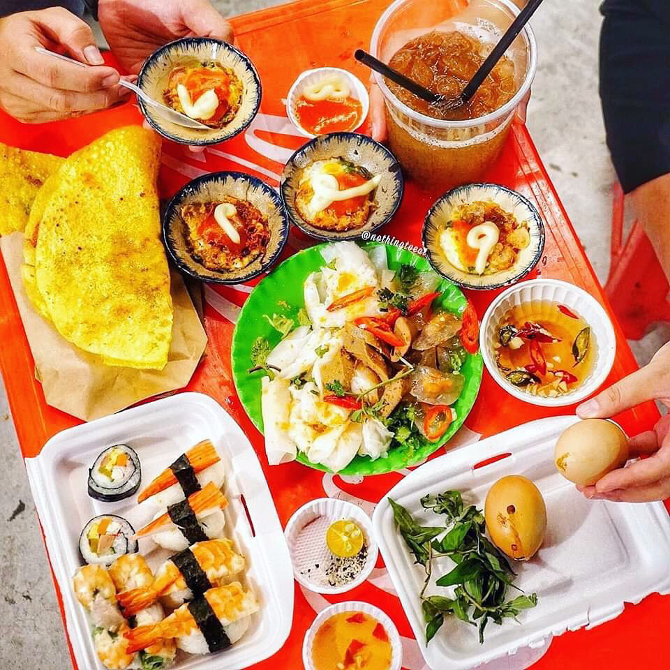 Những khu ẩm thực nổi tiếng h&uacute;t kh&aacute;ch ở Đ&agrave; Nẵng - Ảnh 8.