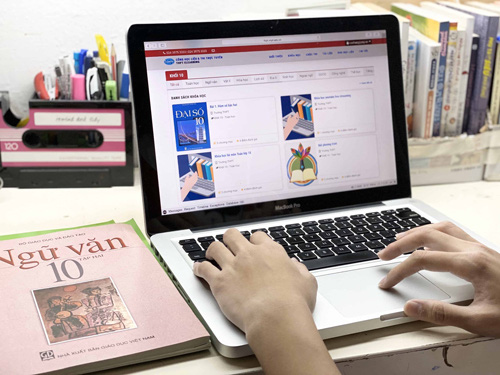 Học và làm việc qua mạng