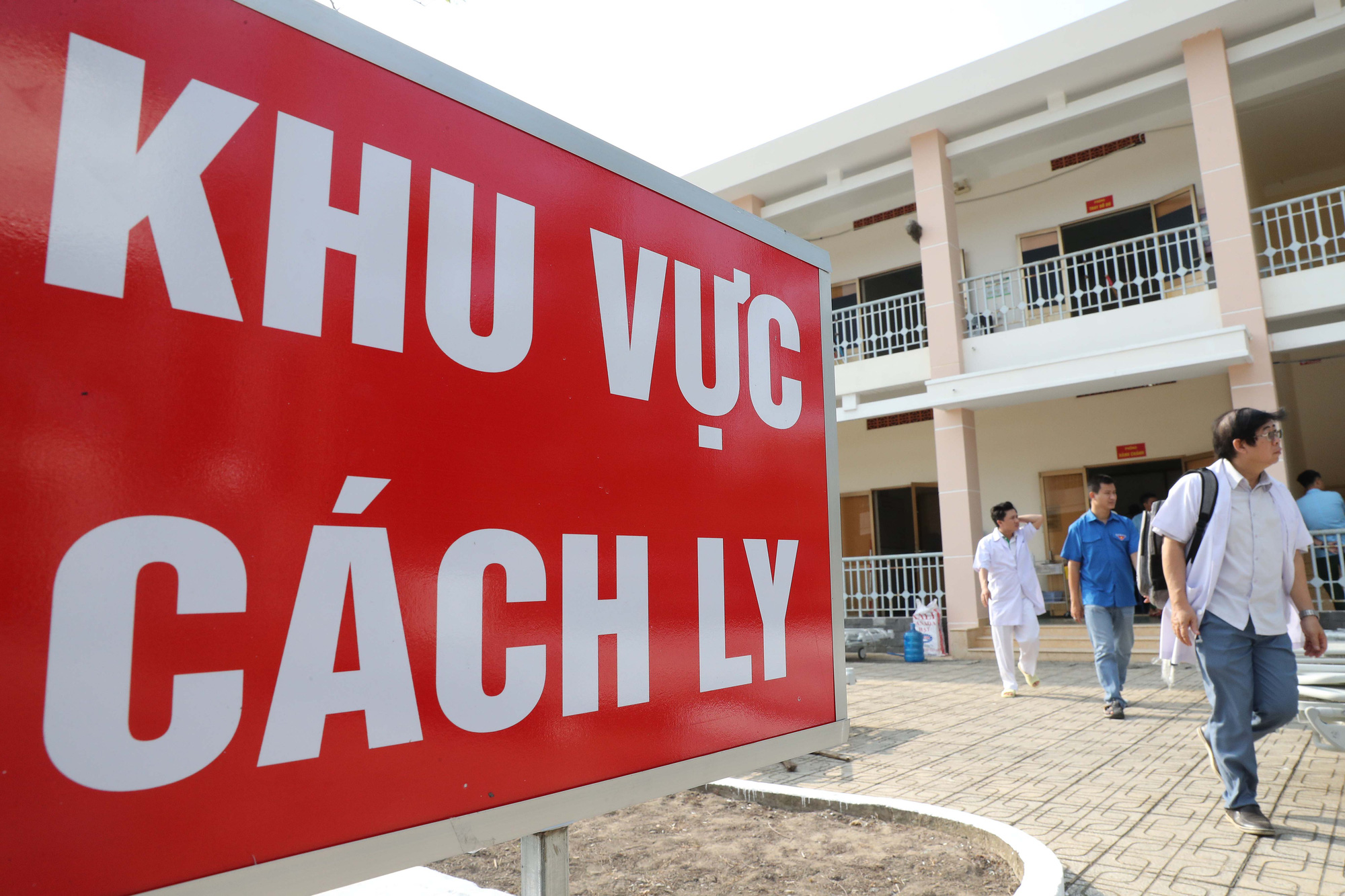 Trang bị "mắt thần" cho bệnh viện dã chiến TP HCM