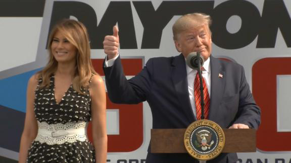Tổng thống Trump tự tay l&aacute;i Qu&aacute;i th&uacute; tr&ecirc;n đường đua danh gi&aacute; nhất của Mỹ - Ảnh 5.