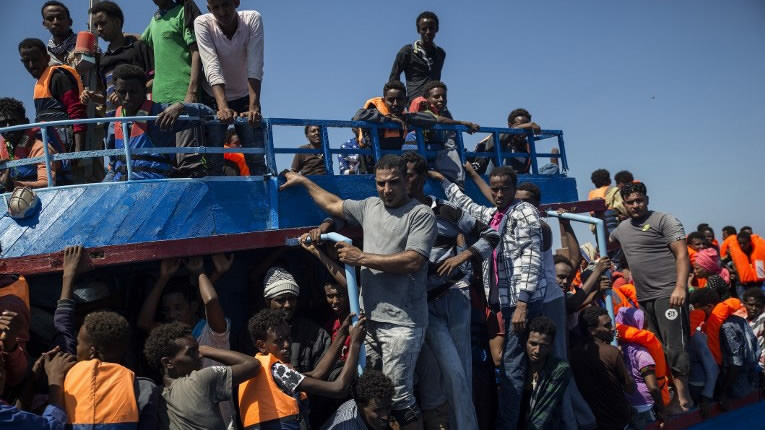 EU triển khai sứ mệnh quân sự mới ngoài khơi Libya - Ảnh 1.