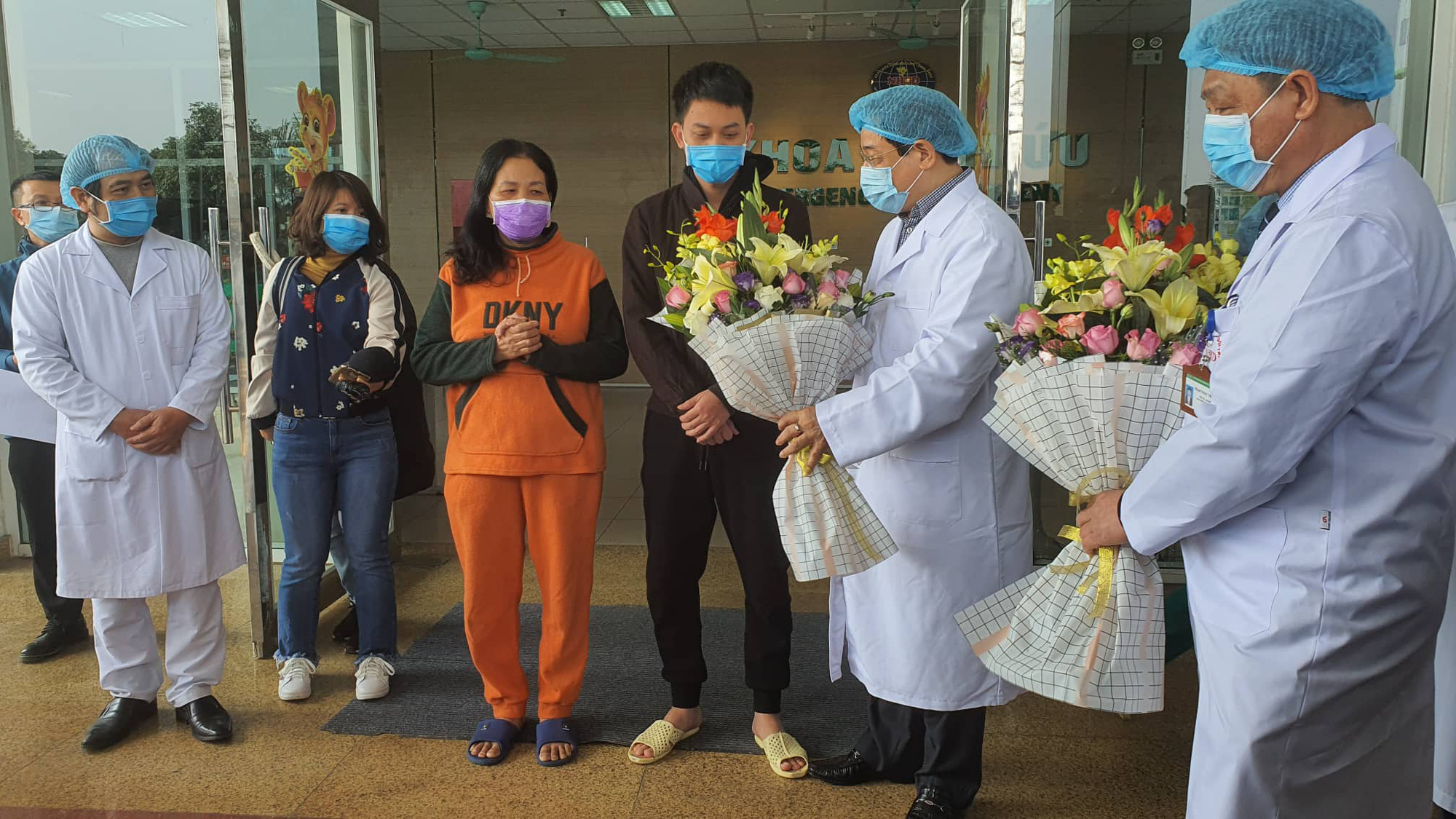 T&acirc;m sự của nữ bệnh nh&acirc;n nhiễm virus corona vừa xuất viện s&aacute;ng nay 18-2 - Ảnh 6.