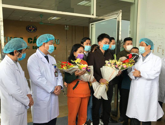 T&acirc;m sự của nữ bệnh nh&acirc;n nhiễm virus corona vừa xuất viện s&aacute;ng nay 18-2 - Ảnh 2.