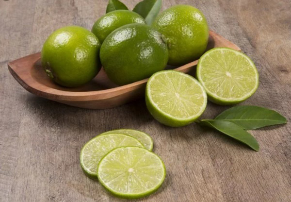 6 mẹo khử m&ugrave;i h&ocirc;i tủ lạnh sau Tết đơn giản, hiệu quả - Ảnh 1.