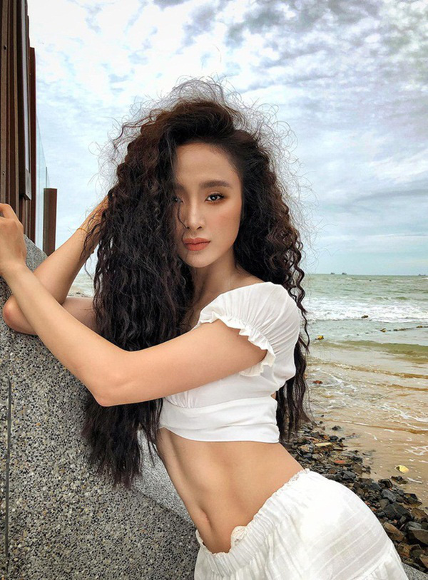 3 mỹ nhân có vòng eo săn chắc, nuột nà nhất showbiz Việt - Ảnh 7.