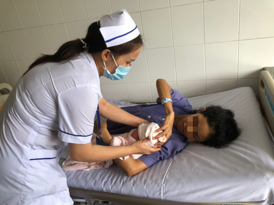 Sản phụ suýt trả giá đắt khi lúc mang thai thường hồi hộp nhưng không đi khám