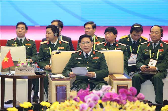 Ch&ugrave;m ảnh khai mạc Hội nghị hẹp Bộ trưởng Quốc ph&ograve;ng ASEAN tại H&agrave; Nội - Ảnh 4.
