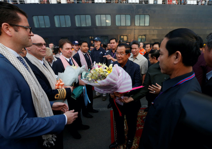 Thủ tướng Hun Sen bảo vệ quyết định cho du thuyền Westerdam cập cảng