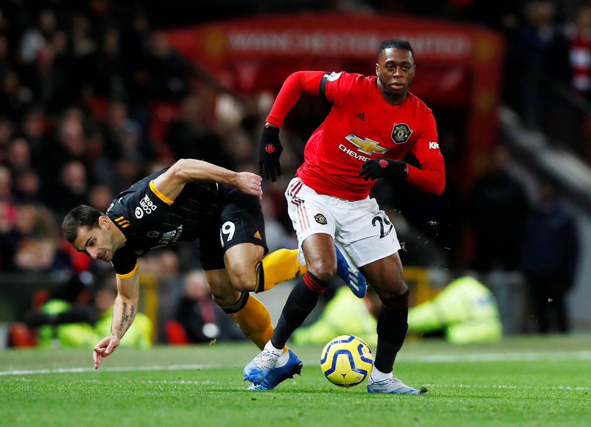 Bom tấn ch&agrave;o s&acirc;n, Man United vẫn sẩy ch&acirc;n ở Old Trafford - Ảnh 4.