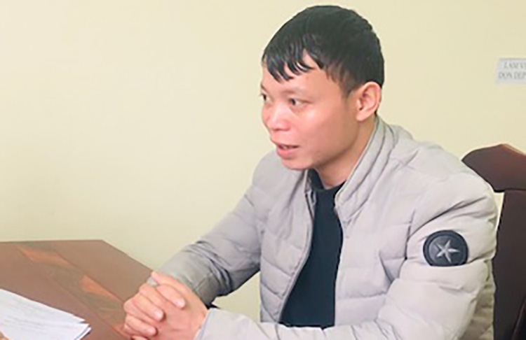 Đang chờ ly hôn, chồng dùng dao đe dọa để hiếp dâm vợ