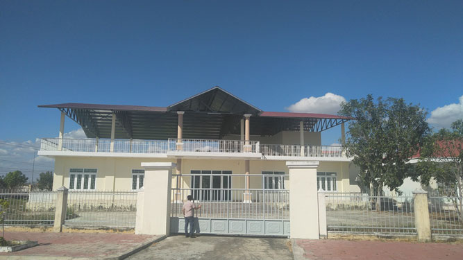 Tỉnh nghèo bỏ hoang công trình tiền tỉ