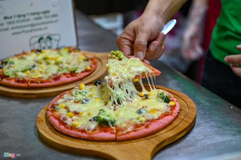 M&oacute;n pizza thanh long độc lạ xuất hiện trong dịch virus corona - Ảnh 9.