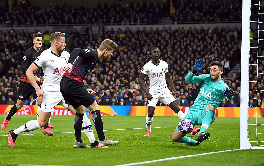 Nghiệt ng&atilde; penalty, &aacute; qu&acirc;n Tottenham thua sốc RB Leipzig - Ảnh 2.