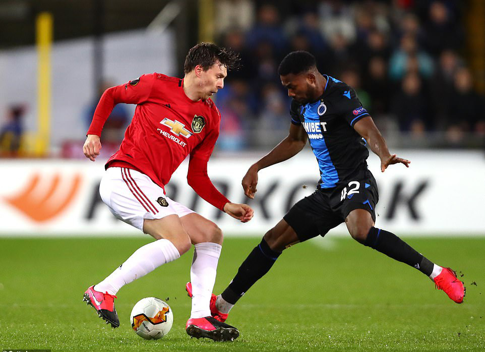 Europa League: Sai lầm hàng thủ, Man United suýt trả giá đắt - Ảnh 3.