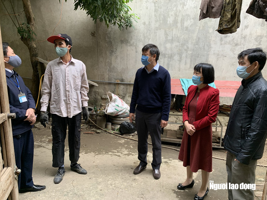Những hình ảnh bác sĩ 3 cùng ăn-ở-chống dịch Covid-19 tại tâm dịch Sơn Lôi - Ảnh 7.
