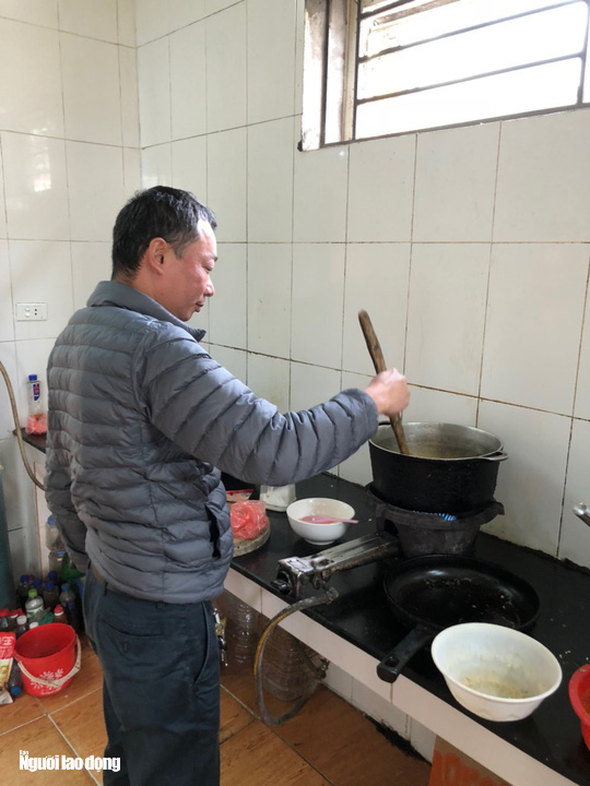 Những hình ảnh bác sĩ 3 cùng ăn-ở-chống dịch Covid-19 tại tâm dịch Sơn Lôi - Ảnh 28.