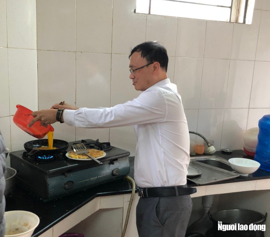 Những hình ảnh bác sĩ 3 cùng ăn-ở-chống dịch Covid-19 tại tâm dịch Sơn Lôi - Ảnh 27.