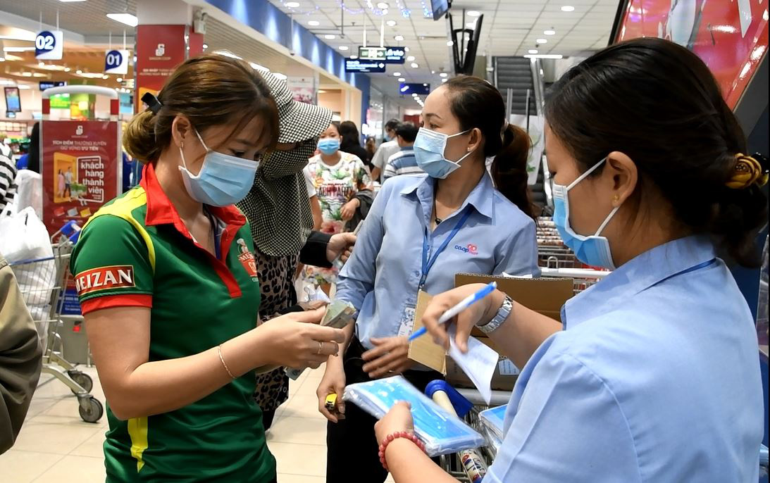 Si&ecirc;u thị vướng tin đồn c&oacute; nh&acirc;n vi&ecirc;n bị c&aacute;ch ly v&igrave; nhiễm Covid-19 - Ảnh 1.